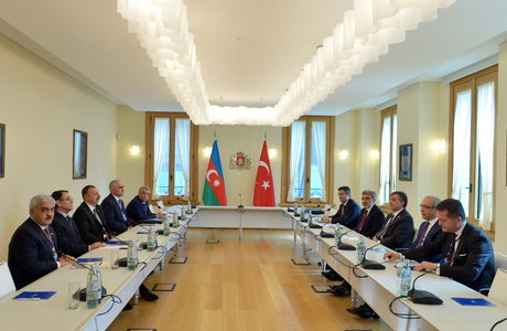 В Тбилиси состоялась встреча президентов Азербайджана и Турции