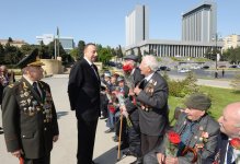 Президент Ильхам Алиев: В Азербайджане к ветеранам проявляются большое внимание и забота (версия 2) (ФОТО)