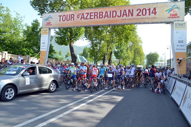 "Tour d'Azerbaidjan-2014" veloyürüşünün üçüncü mərhələsinə start verilib (FOTO)