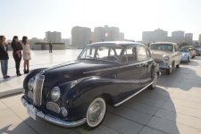 Vintage cars rally in Baku commemorates national leader Heydar Aliyev’s 91st anniversary