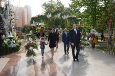Azerbaijani president, his spouse attend Flower Festival in Baku (PHOTO)