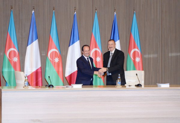 Президенты Азербайджана и Франции принимают участие в совместном бизнес-форуме (ФОТО)