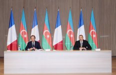 Президент Ильхам Алиев: Азербайджано-французские отношения и в будущем будут развиваться по нарастающей (ФОТО)