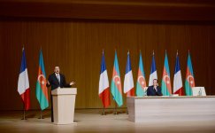 Azərbaycan və Fransa prezidentləri müştərək biznes forumda iştirak edirlər (FOTO)