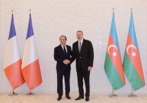 Baku hosts official meeting ceremony for French President Francois Hollande (PHOTO)