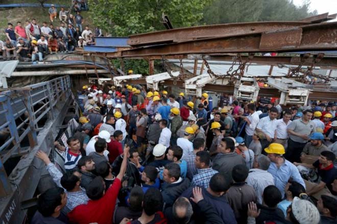 В Турции возбуждено уголовное дело по факту гибели людей при взрыве на шахте - газета