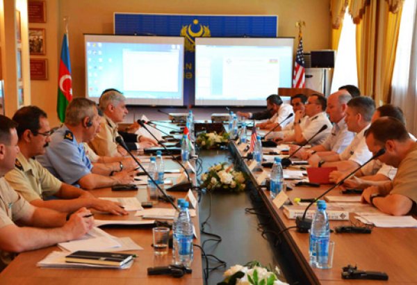 Военнослужащие Азербайджана и США обсудили рабочий план на 2015 год