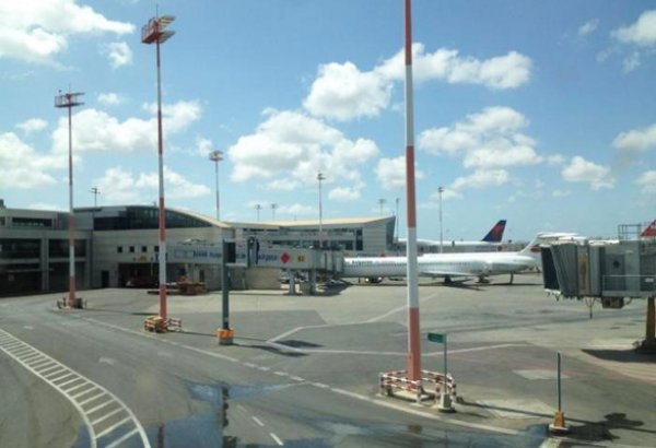 İsrail aeroportunda reyslər gecikir - Yanğın olub