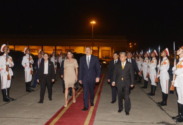 Завершился государственный визит Президента Азербайджана во Вьетнам (ФОТО)