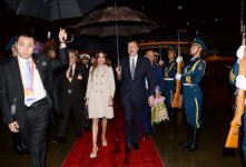 Azerbaijani president arrives in China on a working visit (PHOTO)