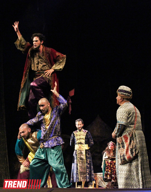 Потрясающая премьера спектакля "Амир Теймур" на основе исторической драмы Гусейна Джавида - на сцене Аздрамы (ФОТО)