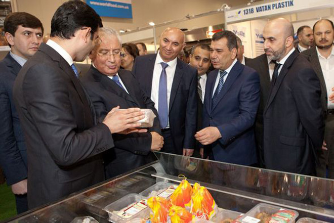 В Азербайджане представлен новый куриный бренд (ФОТО)