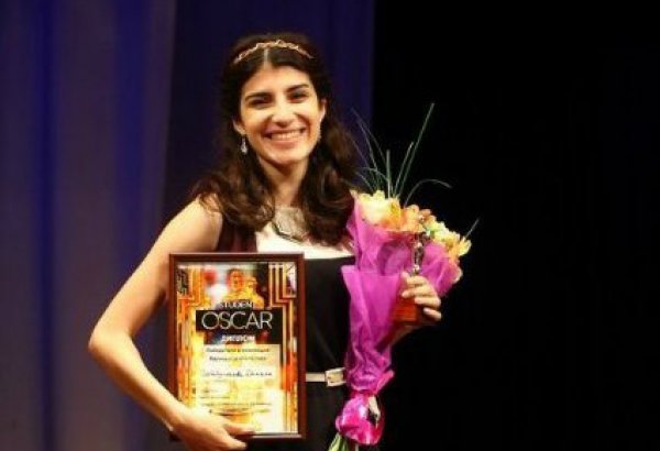 Студентка из Азербайджана удостоена научной премией "Оскар" в Украине (ФОТО)