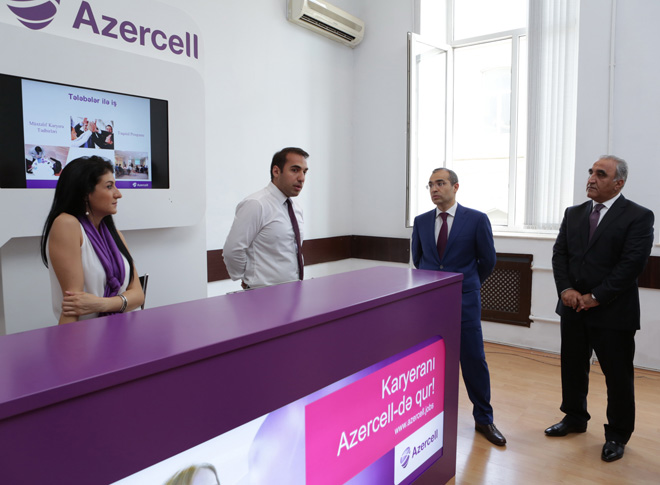 Azercell joins another labor fair (PHOTO)
