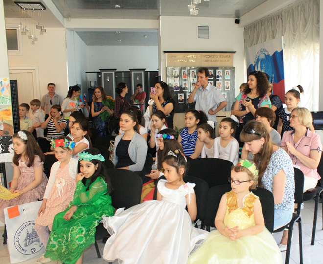 В Баку прошел детский праздник, посвященный Дню славянской письменности и культуры (ФОТО)