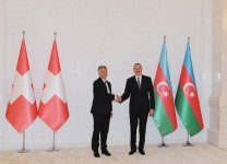 В Баку состоялась официальная церемония встречи Президента Швейцарии (ФОТО)