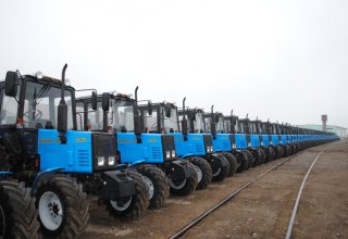 Ötən il Azərbaycana 1346 traktor gətirilib