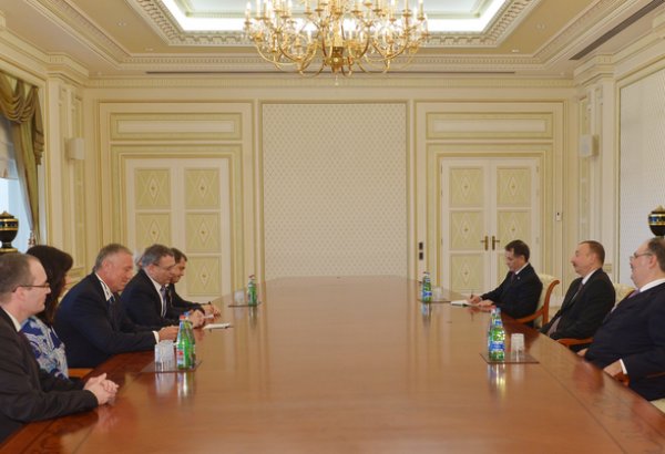 Azerbaijani president receives delegation headed by Czech FM