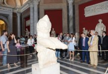 Подписаны соглашения о проведении Фондом Гейдара Алиева работ по восстановлению статуи Зевса в Ватиканском музее и реконструкции в Сикстинском зале (ФОТО)