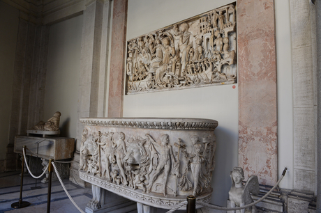 Подписаны соглашения о проведении Фондом Гейдара Алиева работ по восстановлению статуи Зевса в Ватиканском музее и реконструкции в Сикстинском зале (ФОТО)