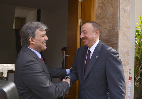 Президент Азербайджана Ильхам Алиев встретился с Президентом Турции Абдуллахом Гюлем
