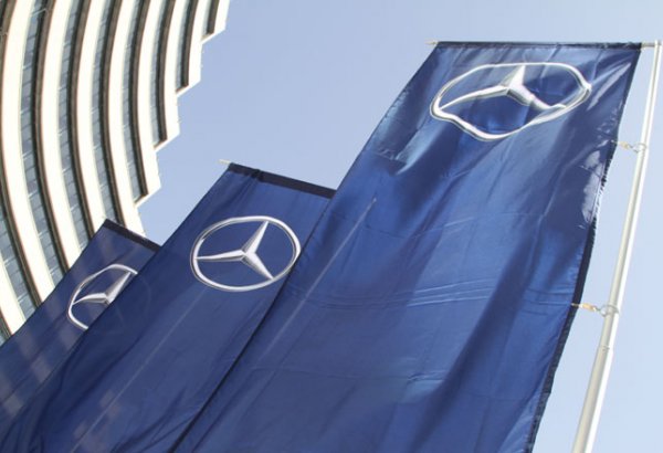 "Mercedes" 1 milyona yaxın avtomobilini geri çağırır