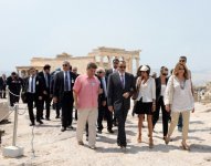 Президент Азербайджана и его супруга посетили Афинский акрополь (ФОТО)