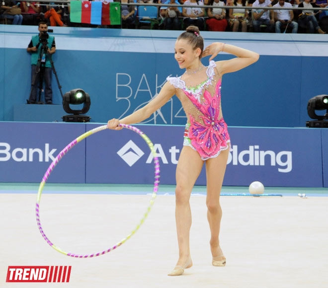 Azərbaycan gimnastı Jalə Piriyeva halqa ilə fərdi yarışda ikinci yeri tutub (FOTO)