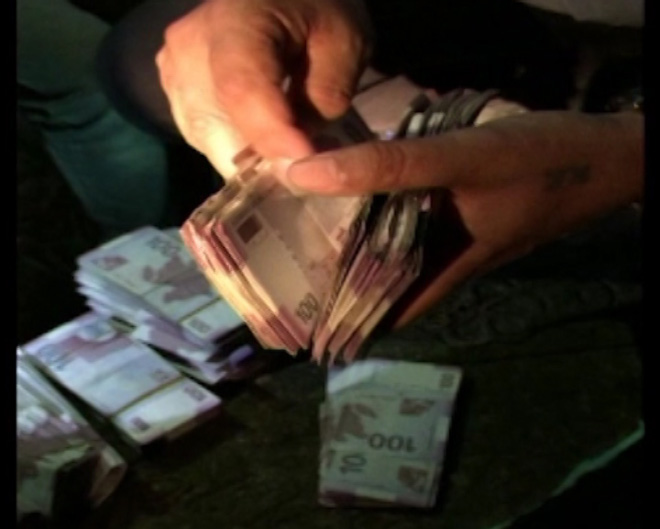 В Азербайджане раскрыта кража миллиона манатов (ФОТО)
