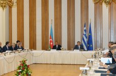 Prezident İlham Əliyev: Azərbaycan və Yunanıstan arasında qarşılıqlı investisiyaları artırmaq üçün yaxşı imkanlar var (FOTO)