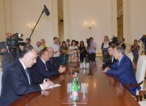 Президент Азербайджана принял министра иностранных дел России (ФОТО)