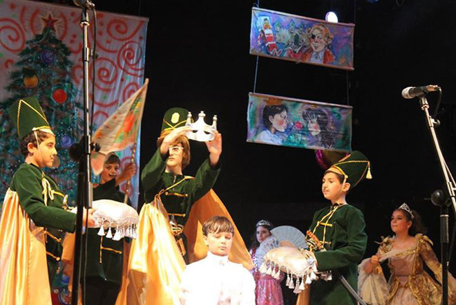 Детский театр-студия "Гюнай" показал красочное представление (ФОТО)