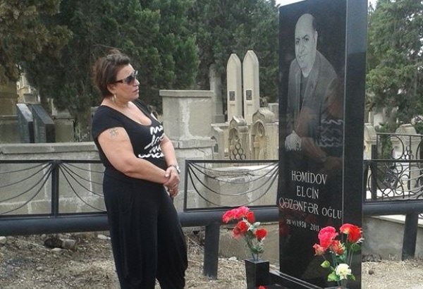 Азербайджанские актеры почтили память Эльчина Гамидова (ФОТО)