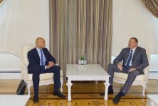 Президент Азербайджана принял спецпредставителя генсека НАТО