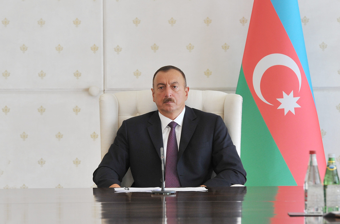 Azərbaycan Prezidenti İlham Əliyev özəl bankları məsuliyyətli olmağa çağırdı