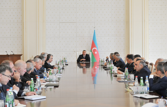 Президент Ильхам Алиев: В первом полугодии было обеспечено успешное развитие Азербайджана, решены все стоявшие задачи (ФОТО)