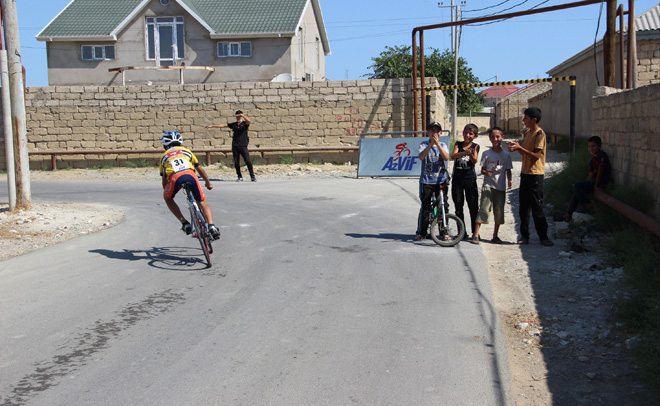 Azərbaycan velosipedçilərinin Federasiya birinciliyinə start verilib (FOTO)