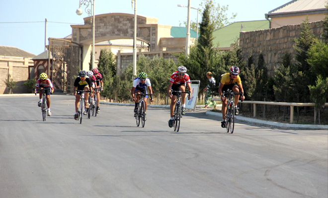 Azərbaycan velosipedçilərinin Federasiya birinciliyi başa çatdı (FOTO)