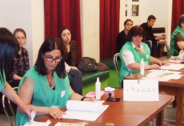 CEC: Over 15% of voters take part in Georgian municipal elections as of 12:00