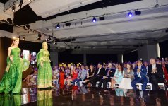 Mehriban Aliyeva attends fashion show on Azerbaijani national clothes in Cannes