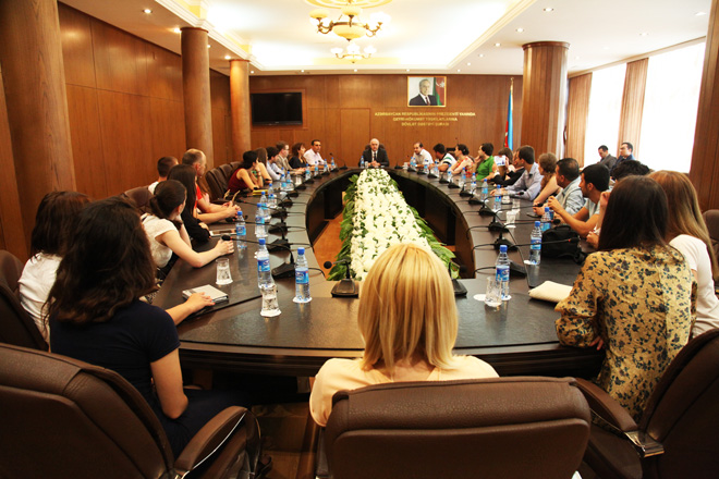 В Совете господдержки НПО при Президенте Азербайджана состоялась встреча с зарубежной молодежью