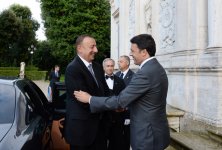 Azərbaycan Prezidenti İlham Əliyev İtaliyanın Baş naziri Matteo Renzi ilə görüşüb (FOTO)