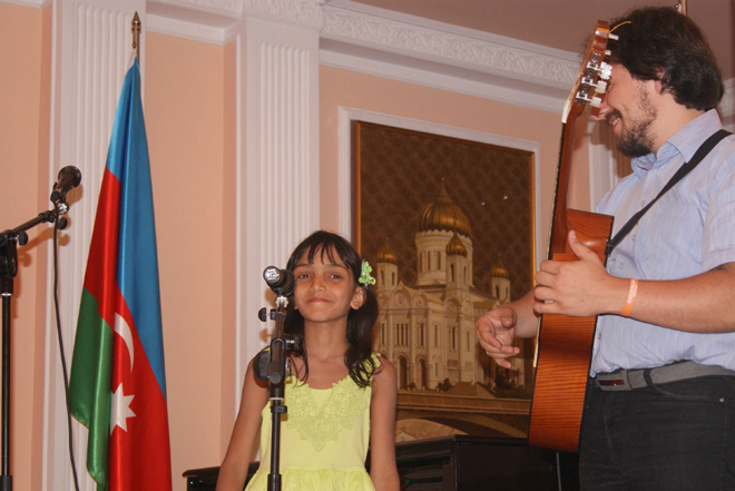 В посольстве России в Азербайджане состоялся концерт бардов  (ФОТО)