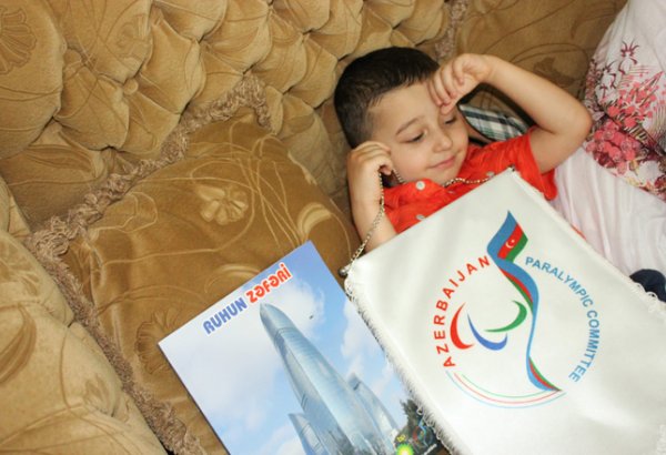 Имран Джафаров, получивший травмы ног в Набрани, присоединился к детскому паралимпийскому движению (ФОТО)