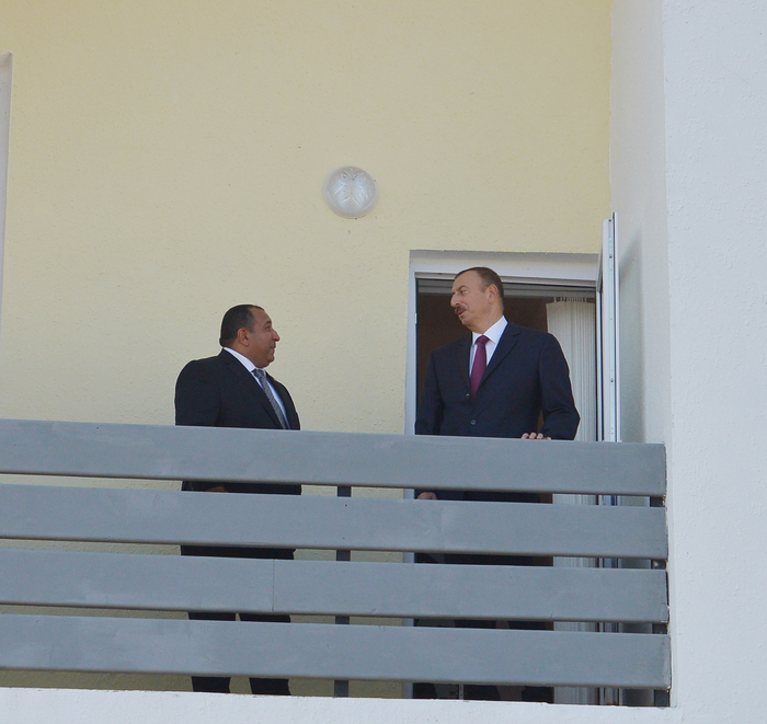 Ильхам Алиев ознакомился с условиями, созданными в 25 частных домах, построенных в  Хызы (ФОТО)