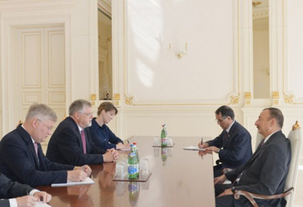 Президент Азербайджана принял делегацию во главе со спецпредставителем ЕС по Южному Кавказу