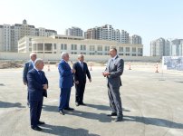 Prezident İlham Əliyev Bakı Olimpiya Stadionu ətrafında inşası davam etdirilən yol-nəqliyyat infrastrukturunun tikintisi ilə tanış olub (FOTO)