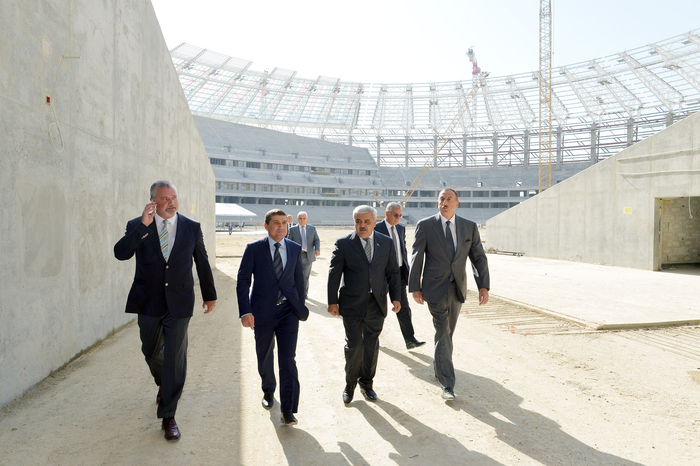 Prezident İlham Əliyev Bakı Olimpiya Stadionunda tikinti işlərinin gedişi ilə tanış olub (FOTO)