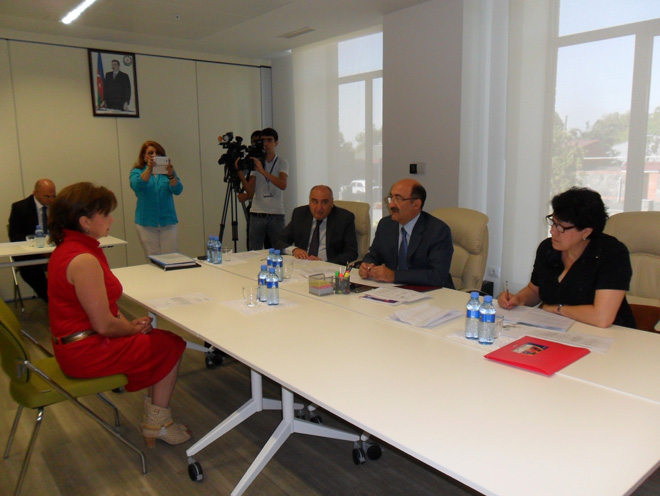 Министр культуры и туризма Азербайджана провел прием граждан в городе Гах (ФОТО)