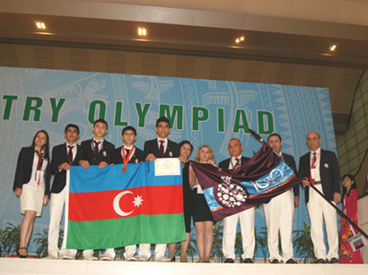 Азербайджан принял флаг Международной химической олимпиады (ФОТО)